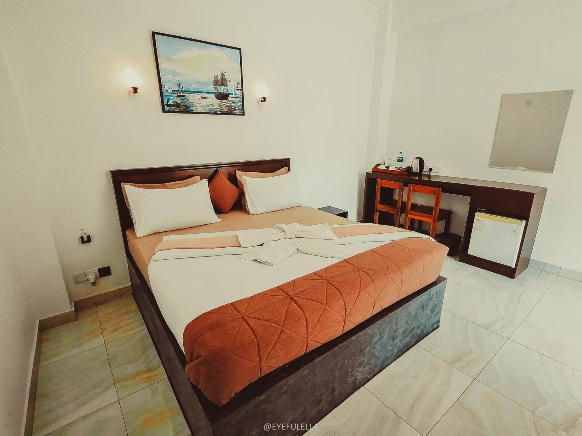 Eyeful Ella Hotel Kültér fotó